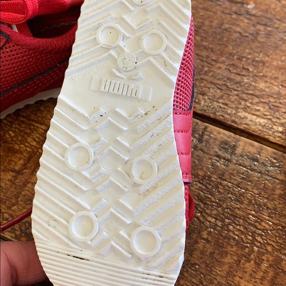 Kids puma shoes🌕 - Picture 3 of 4